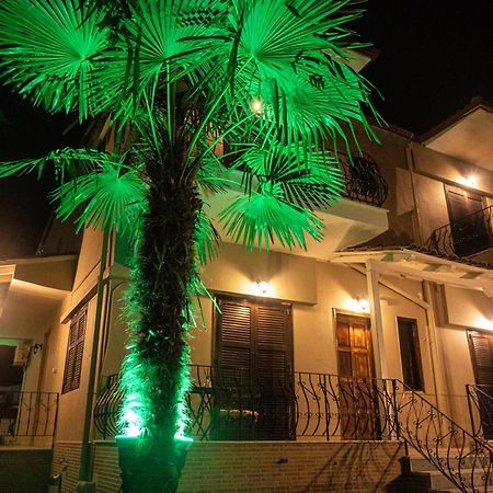 Βastasio Apartments Pefkochori Buitenkant foto